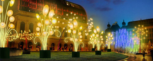 fête des lumières de Lyon, 3 jours d'installations et oeuvres lumineuses dans la ville de lyon, l'occasion de prendre de belles photographies de nuit. 