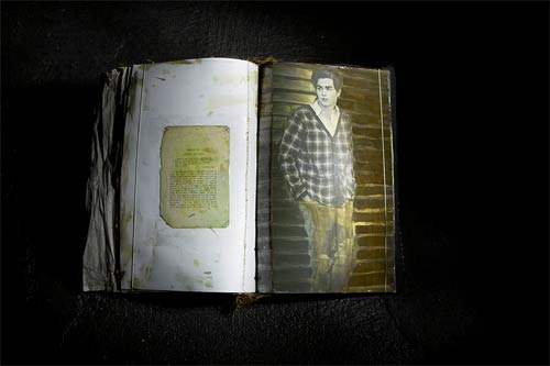une page de livre ancien, en accord avec l'aspect vieilli
