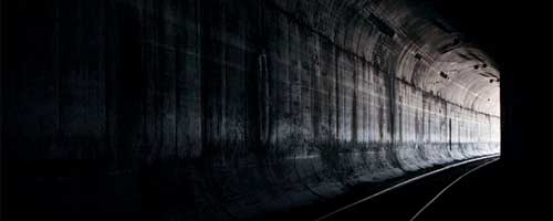 Underground Landscapes, série photo par Timo Stammberger mettant en scène les tunnels de nos métros Underground Landscapes, série photo par Timo Stammberger, les atmosphères de nos tunnels de métro